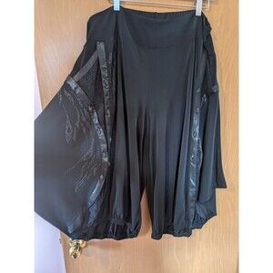 Miss Dalida Paris Size 5 Crop Bat Wing Embellished Pants